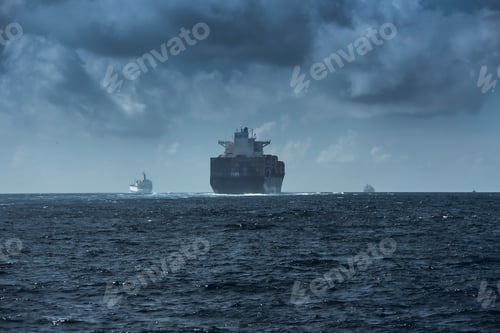 Preview: Spain, Andalusia, Tarifa, cargo ships on the ocean