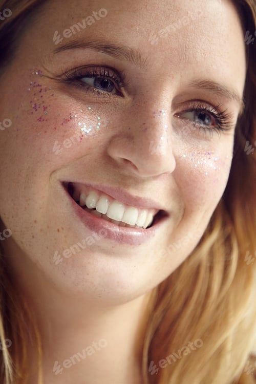 Preview: Portrait of woman with glittery face