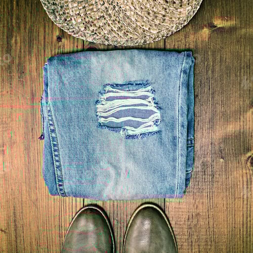 Preview: Distressed Denim Jeans with Straw Hat and Boots