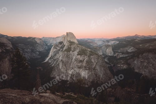 Preview: USA, California, Yosemite national Park, Glacier Point