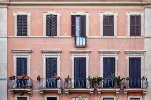 Preview: Facade details of beautiful old buildings in Rome