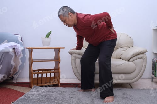 Preview: Senior man suffering from pain in the back