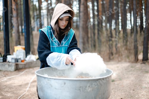 Preview: girl making cotton candy