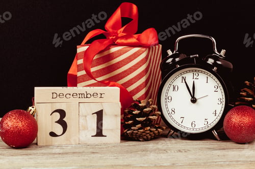 Preview: Composition with retro alarm clock and Christmas decoration