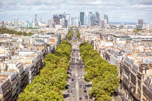 Preview: Cityscape view of Paris