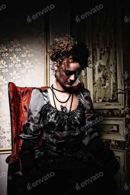 Preview: Beautiful fashion model