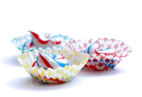Preview: Colorful Swirls of Icing in Starry Cupcake Liners
