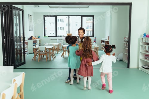 Preview: Childhood fun with friends