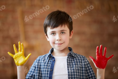 Preview: Cute Boy Fingerpainting