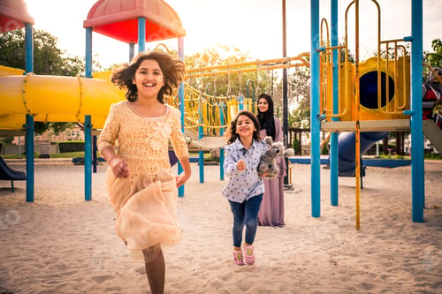 Preview: Happy family in Dubai