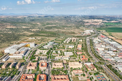 Preview: Vertical aerial image of the residential area of Toledo with the N 400 road