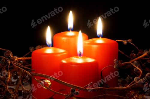 Preview: 4 Christmas candles burning
