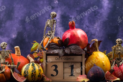 Preview: Halloween composition with autumn fruits