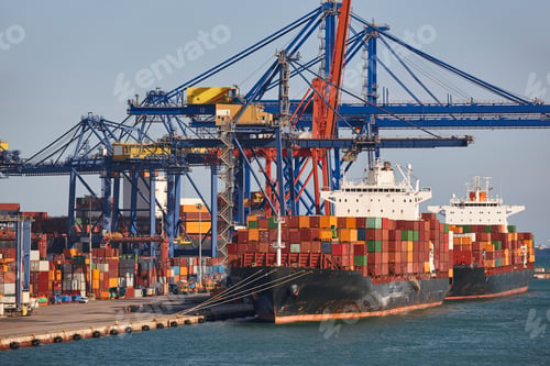 Preview: Containers on a vessel. Global market. Cargo shipping. Logistic