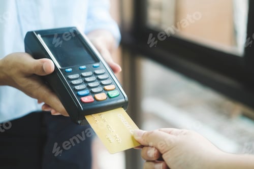 Preview: Customer shopping online pay by credit card.