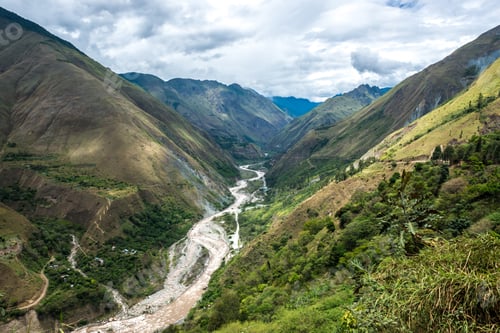 Preview: Aerial view of mountain path in Peru