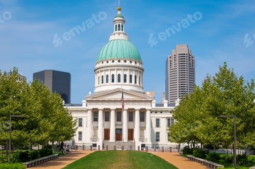 Preview: St. Louis, Missouri, USA at the Old Courthouse