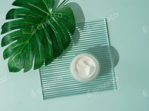 Preview: Cosmetic cream aesthetic layer topview, copyspace