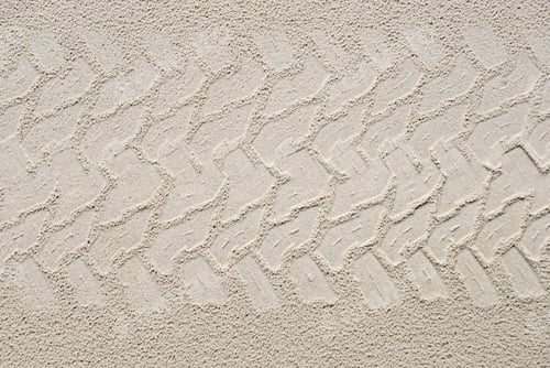 Preview: Abstract background texture, tyre tracks in white sand beach, Cape Le Grand National Park, Australia