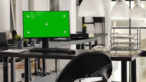 Preview: Greenscreen display placed on desk