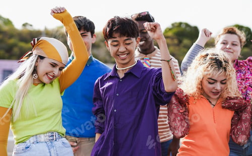 Preview: Young people having fun dancing outdoor - Concept of multiracial friends