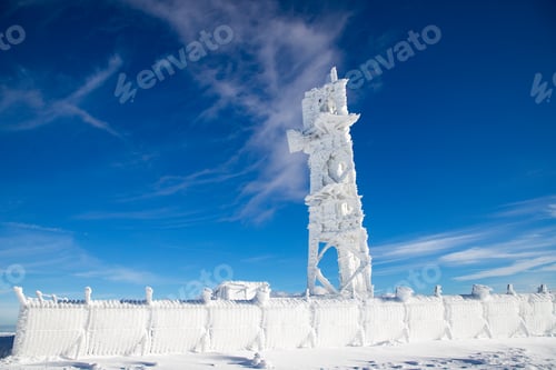 Preview: huge white icicles frozen winter world