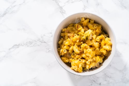Preview: Macaroni and cheese with broccoli