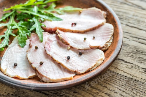 Preview: Baked meat with fresh rocket salad