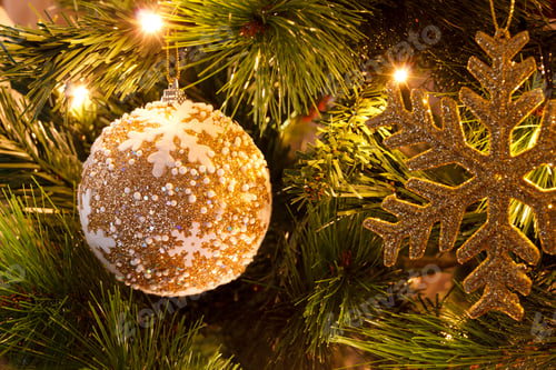 Preview: christmas ball on fir tree
