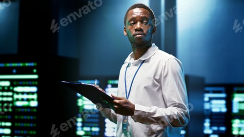 Preview: Expert fixes server cybersecurity issues