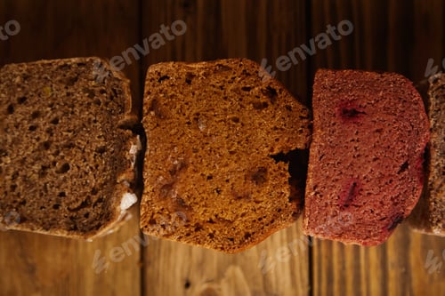 Preview: Homemade mixed breads presented for sale