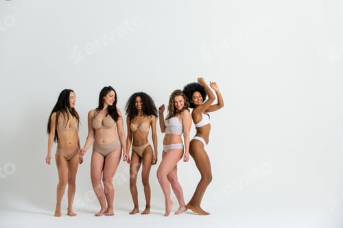 Preview: Beautiful women posing in underwear