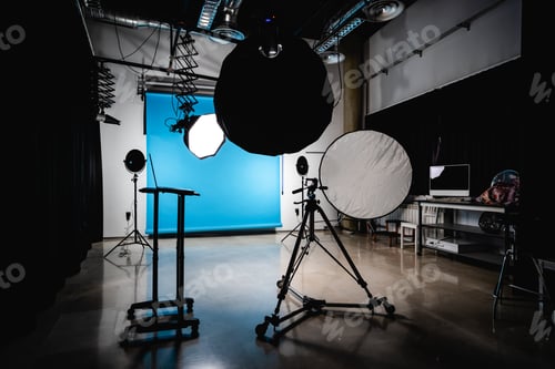 Preview: Empty photo studio with equipment