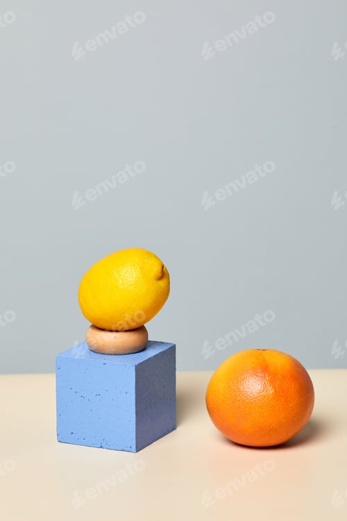 Preview: Minimal Art with Citrus Fruit