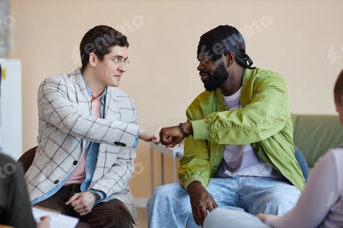Preview: Guys greeting each other at session