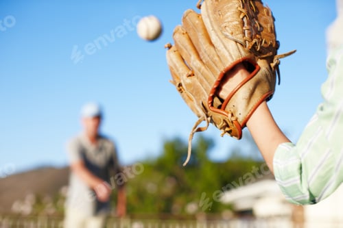 Preview: Thats one in the mitt