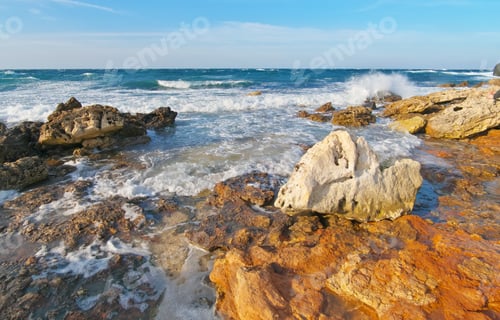Preview: Daylight sea shore.