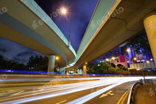 Preview: traffic in city at night