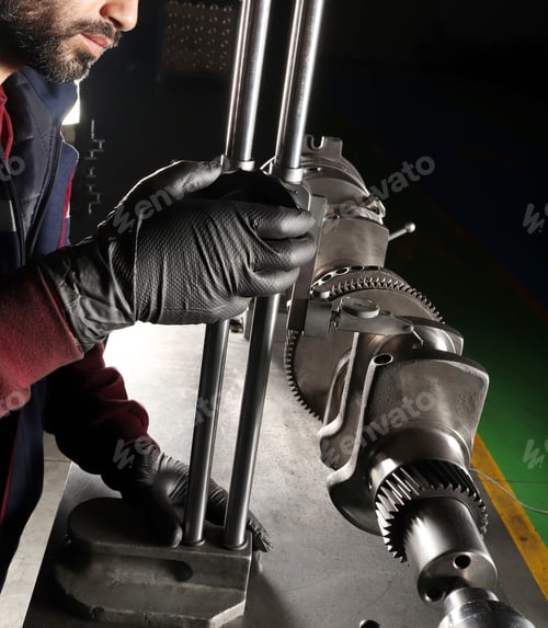 Preview: Master makes metal hardness measurement. Crankshaft.