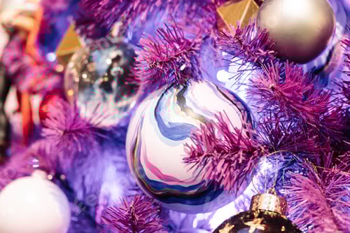 Preview: Christmas balls on a purple christmas tree