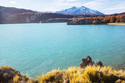 Preview: Lake in Patagonia