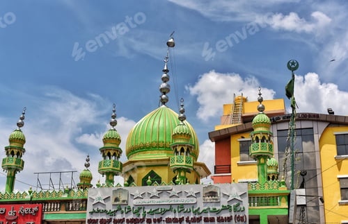 Preview: Mosque
Colorful Mosque
Old part of Bangalore
Unique colors against a blue sky