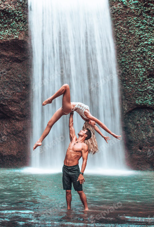 Preview: Bali Couple Acro
