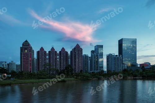 Preview: Lake and city
