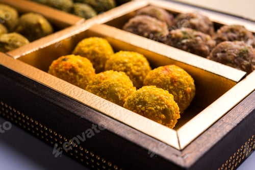 Preview: Dry Fruits Ladoo