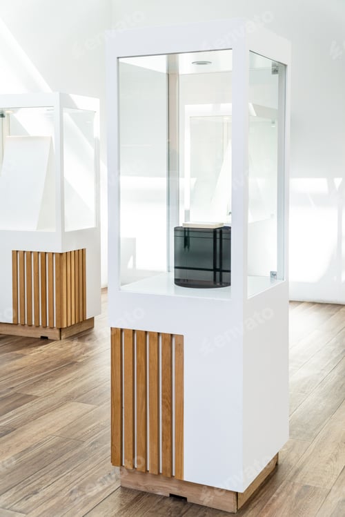 Preview: Boxes mockup on art gallery with pedestal