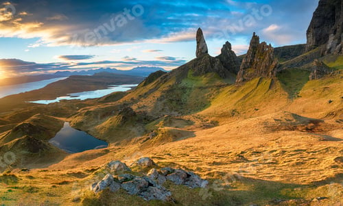 Preview: Stunning sunrise over the Old Man of Storr