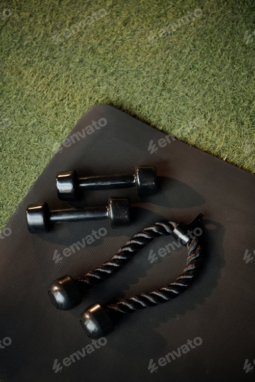 Preview: Dumbbells And Triceps Rope