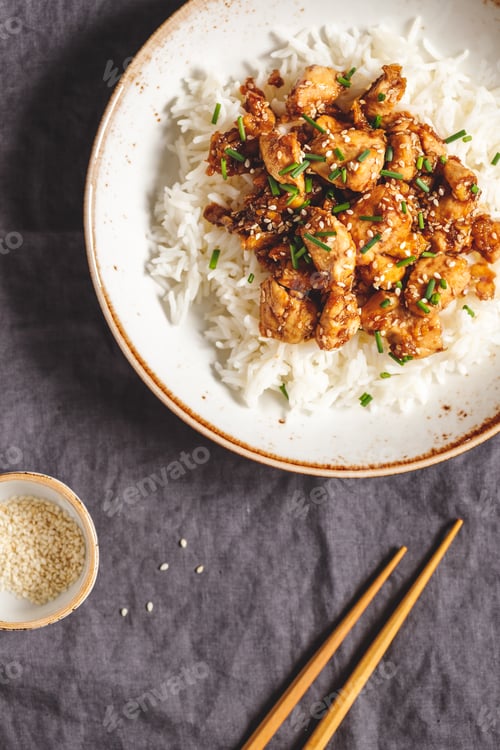 Preview: Top view on sesame chicken