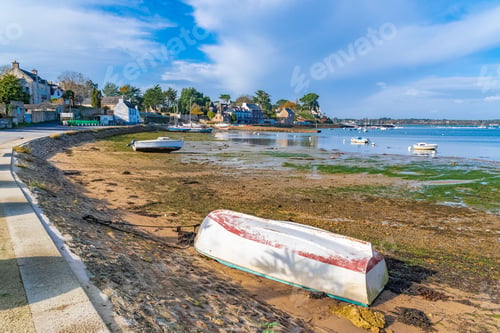 Preview: Brittany, Ile aux Moines island in the Morbihan gulf, the typical harbor